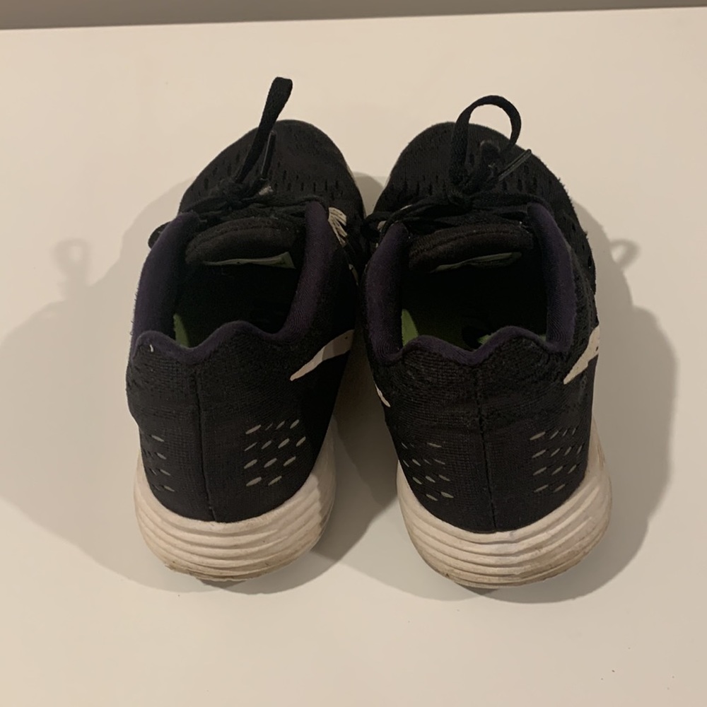 Sneakers - Picture 6 of 10